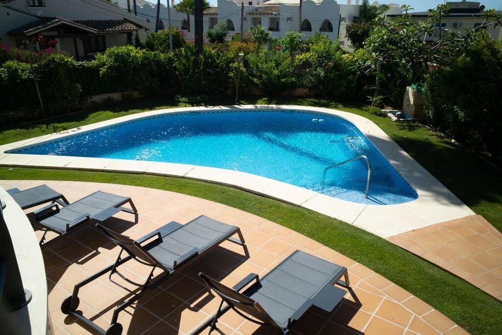 Beachside Villa In Puerto Marina, ベナルマデナ エクステリア 写真